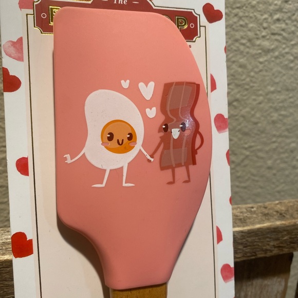 Valentine’s Day Spatula Set Of 2, Bacon & Eggs Spatulas, You’re Bacon Me Crazy - Picture 6 of 13